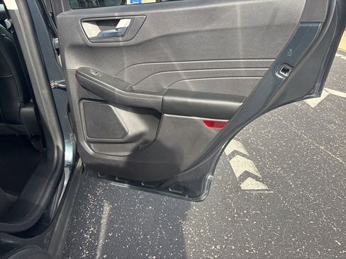 Used 2022 Ford Escape SEL image 16