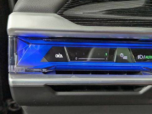 Used 2026 BMW i7 xDrive60 w/ Executive Package AWD/4WD image 18