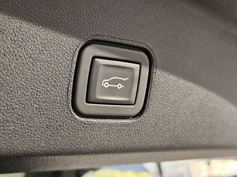 Certified 2024 Cadillac Lyriq Luxury image 31