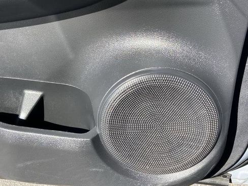 Used 2021 Nissan Kicks SR w/ SR Premium Package image 19