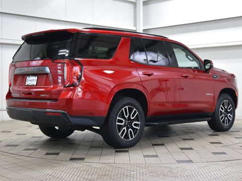 Used 2024 GMC Yukon AT4 AWD/4WD image 8