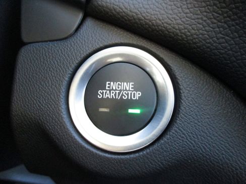 Used 2024 Chevrolet Equinox LT image 19