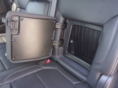 Used 2022 GMC Sierra 1500 SLT AWD/4WD image 36