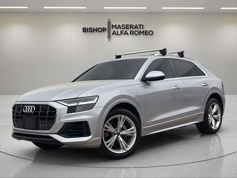 Used 2022 Audi Q8 Premium Plus image 3
