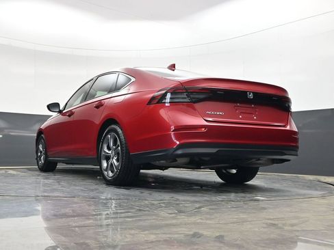 Used 2023 Honda Accord EX image 31