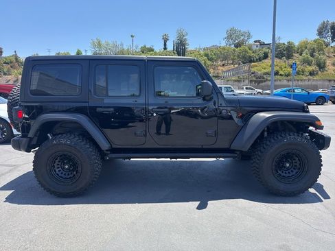 Certified 2025 Jeep Wrangler Unlimited Sport AWD/4WD image 9