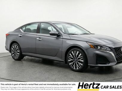 Used 2025 Nissan Altima 2.5 SV