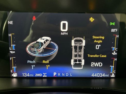 Used 2023 Chevrolet Colorado Z71 w/ Z71 Convenience Package 2 AWD/4WD image 19