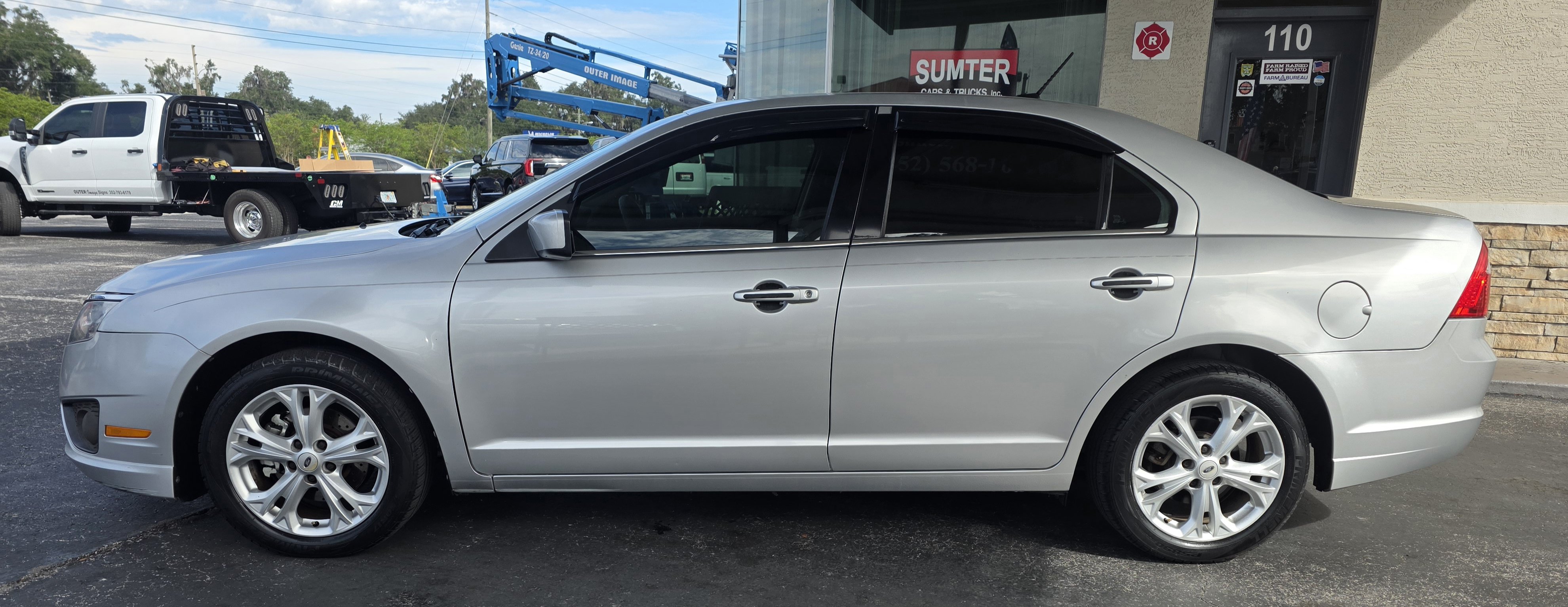 Used 2012 Ford Fusion SE FWD image 3