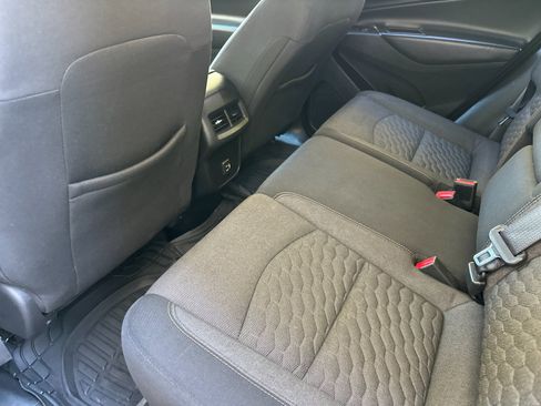 Used 2019 Chevrolet Equinox LT image 13