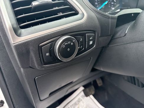 Used 2024 Ford Edge SEL w/ Convenience Package image 28