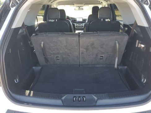 Used 2023 Ford Explorer XLT w/ Equipment Group 202A image 22