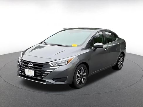 Used 2025 Nissan Versa SV FWD image 7