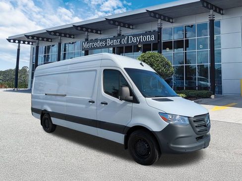 New 2026 Mercedes-Benz Sprinter 2500 image 2