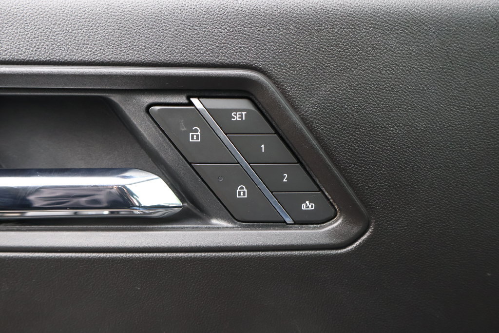 Certified 2025 GMC Canyon Denali AWD/4WD image 41