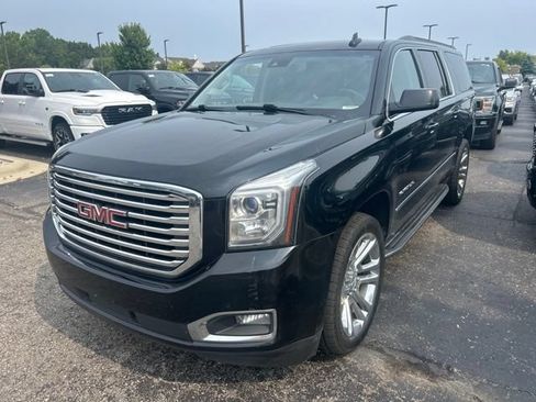 Used 2017 GMC Yukon XL SLT w/ Premium Edition AWD/4WD image 1