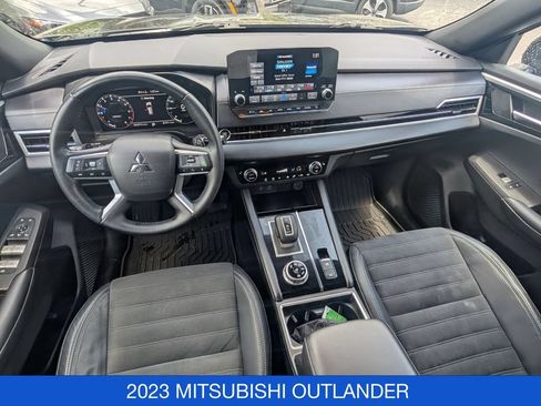 Used 2023 Mitsubishi Outlander SE AWD/4WD image 17