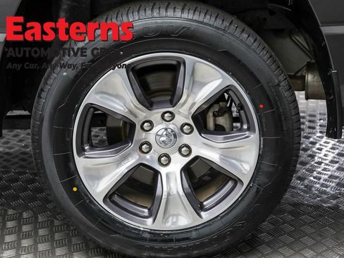 Used 2024 RAM 1500 Laramie image 8