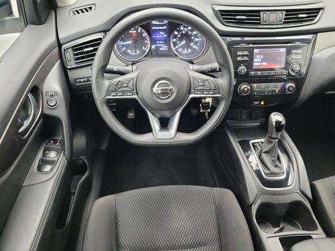 Used 2018 Nissan Rogue Sport S w/ S Appearance Package FWD image 22