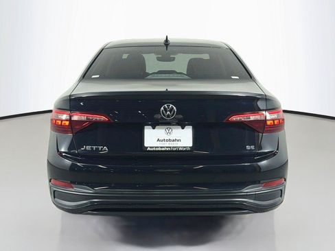 Used 2022 Volkswagen Jetta SE FWD image 6