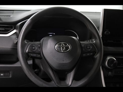 Used 2024 Toyota RAV4 LE image 7
