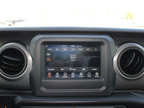 Used 2023 Jeep Gladiator Sport image 53