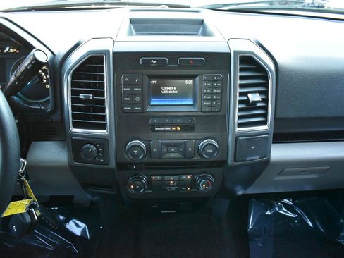 Used 2017 Ford F150 XLT AWD/4WD image 18