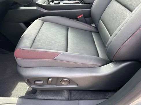 New 2026 Chevrolet Equinox RS w/ Convenience Package III AWD/4WD image 19