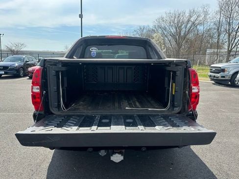 Used 2007 Chevrolet Avalanche LTZ w/ LTZ Preferred Equipment Group image 16