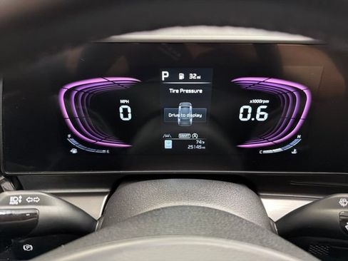 Certified 2025 Kia Sportage EX AWD/4WD image 17