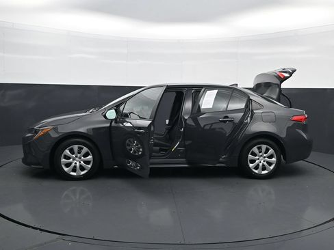 Used 2025 Toyota Corolla LE w/ Convenience Package FWD image 48