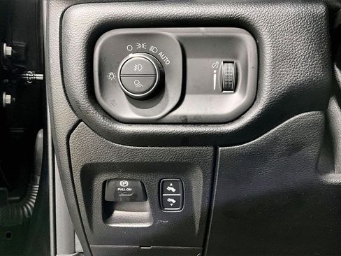 Used 2021 RAM 1500 Big Horn image 17