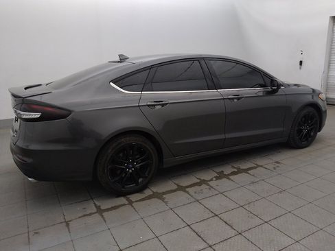 Used 2019 Ford Fusion SE w/ Equipment Group 151A FWD image 10