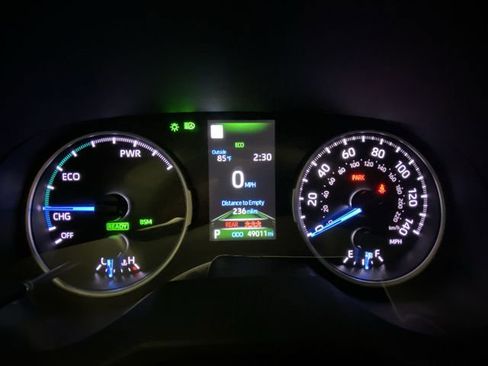 Used 2022 Toyota RAV4 XLE w/ Convenience Package AWD/4WD image 15