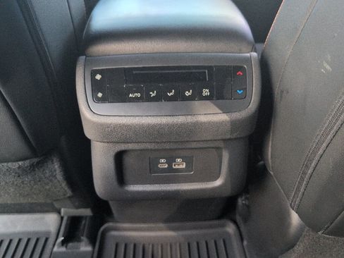 Used 2023 Nissan Pathfinder Rock Creek AWD/4WD image 23