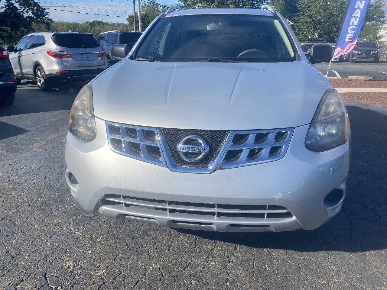 Used 2015 Nissan Rogue S w/ Convenience Package FWD image 4