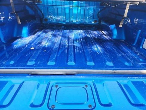 Used 2021 Jeep Gladiator Sport image 33