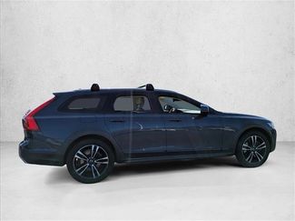 Used 2019 Volvo V90 T5 Cross Country w/ Advanced Package video 4