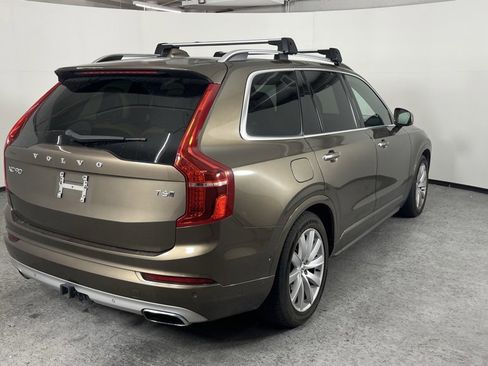 Used 2017 Volvo XC90 T6 Momentum w/ Vision Package image 13