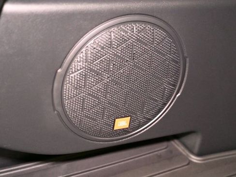 Used 2025 Toyota RAV4 XLE Premium image 55