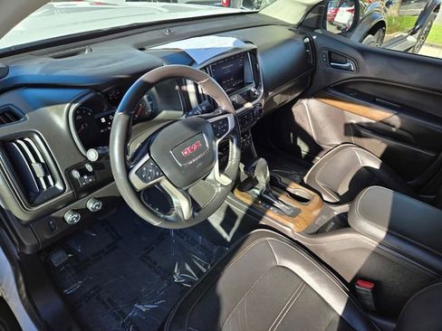 Used 2019 GMC Canyon Denali image 3