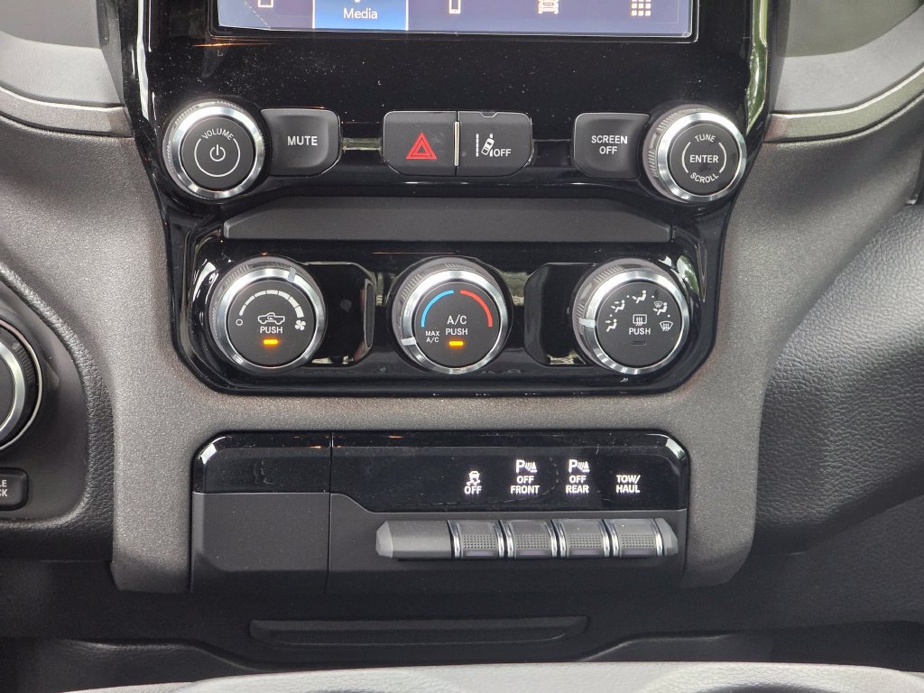 New 2026 RAM 1500 Warlock AWD/4WD image 30