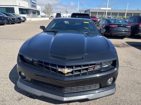 Used 2010 Chevrolet Camaro SS w/ LPO, Ground Effects Package image 18