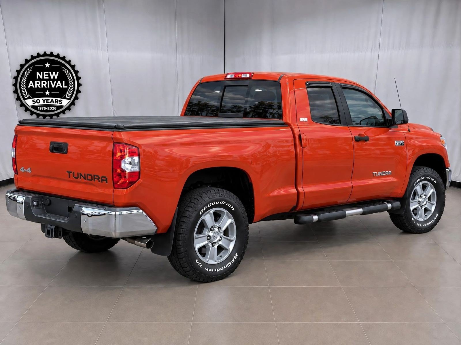 Used 2018 Toyota Tundra SR5 AWD/4WD image 3