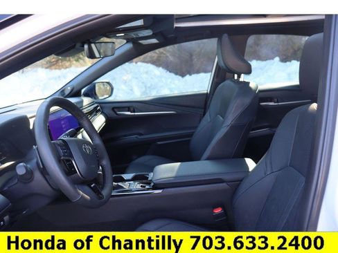 Used 2025 Toyota Camry XSE image 28