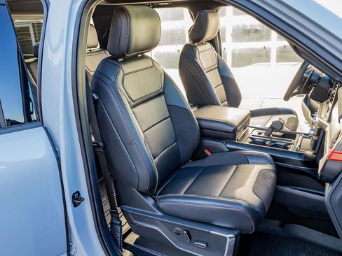 Used 2025 Ford F150 Raptor image 30