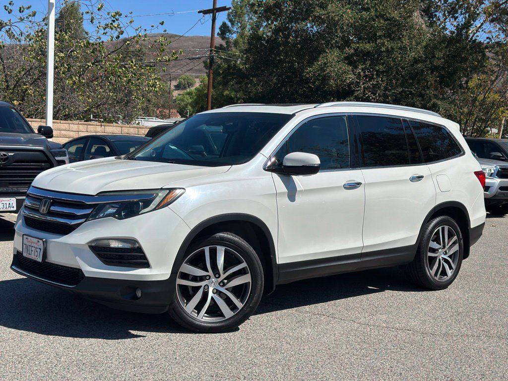 Used 2016 Honda Pilot Touring image 1