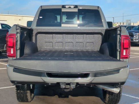 New 2026 RAM 2500 Laramie AWD/4WD image 35