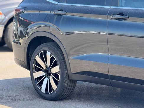 New 2026 Mitsubishi Outlander SE FWD image 5