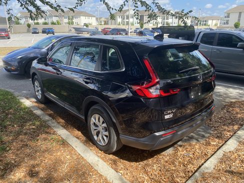 Used 2023 Honda CR-V LX image 10